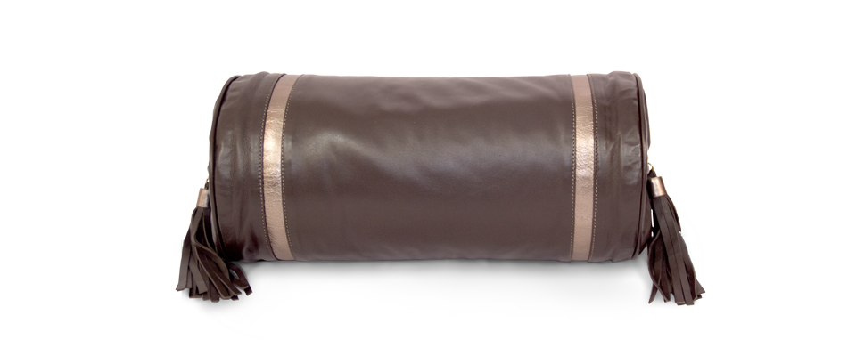 Adam  Pillow Miyabi Casa Love Happens
