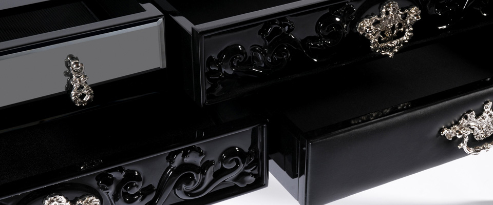 York Console Boca Do Lobo Love Happens