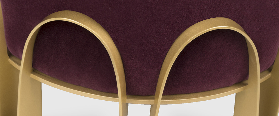 Nui Stool  BRABBU Love Happens