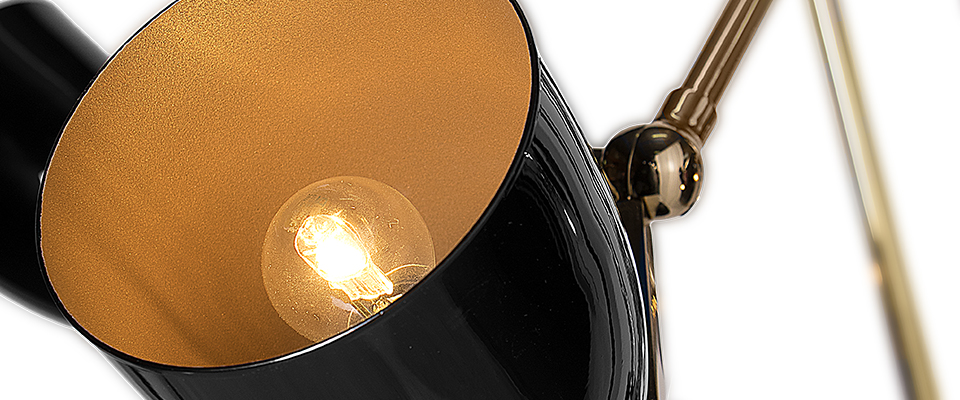 Amy  Chandelier  Delightfull Love Happens