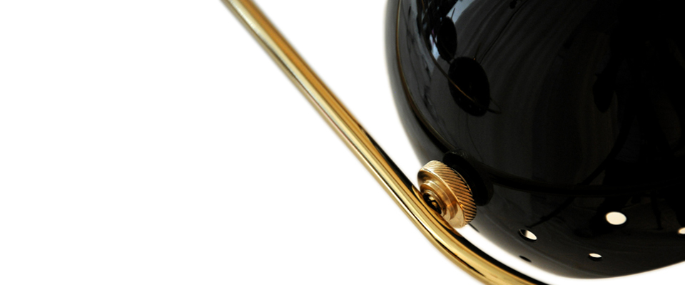 Neil  Chandelier  Delightfull Love Happens